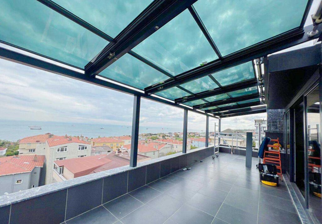 Pergola with Roof