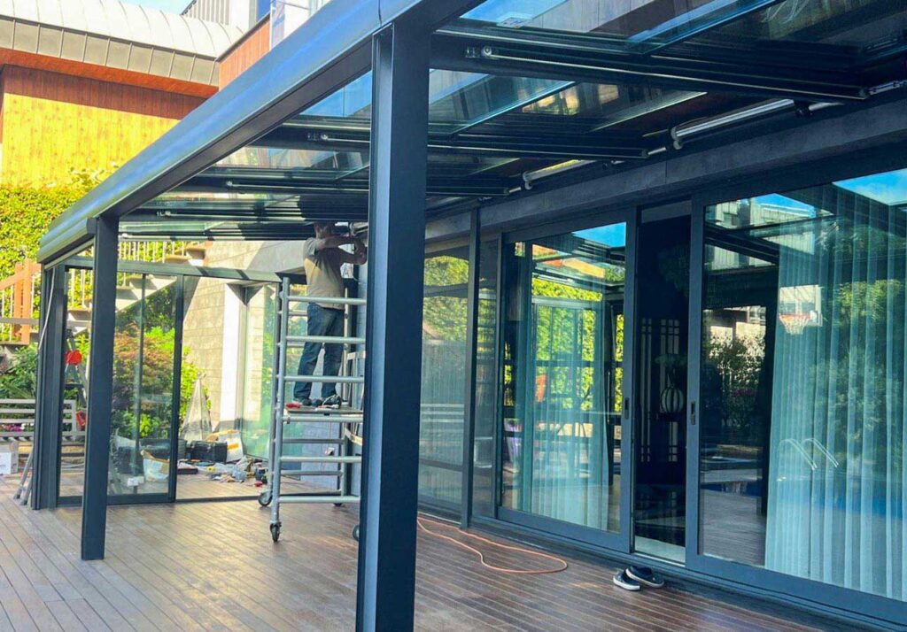 Pergola with Roof