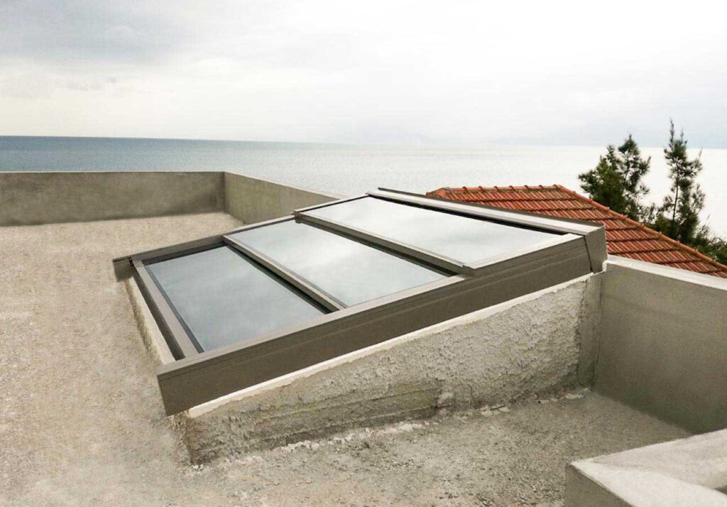 Retractable-Glass-Roof-Sliding-Glass-ROOF-home-Room-idea-London-UK