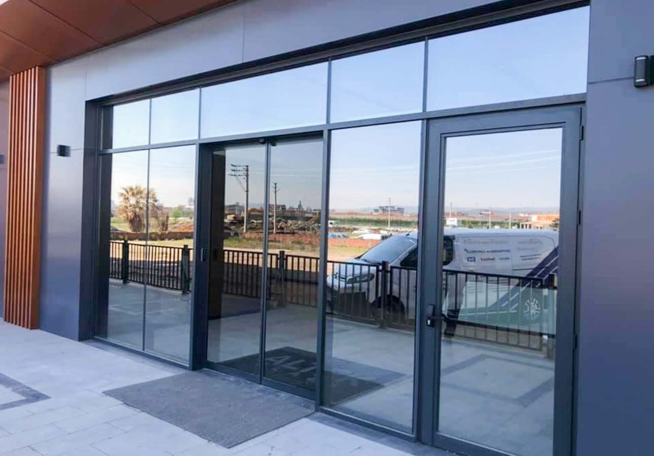 Automatic Sliding Doors 4 Bifolding-patio-doors-External-premium-Folding-Doors-UK-London-Local