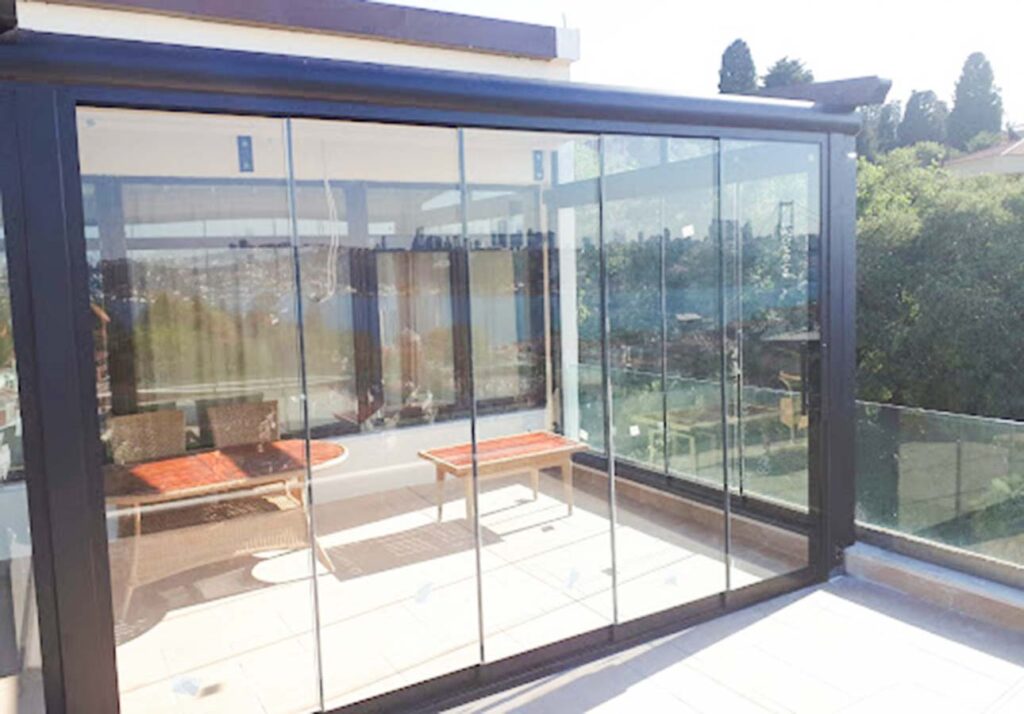 Frameless Sliding Glass Doors for Seamless Patio - Veranda 27 External-Frameless-Sliding-Doors-UK