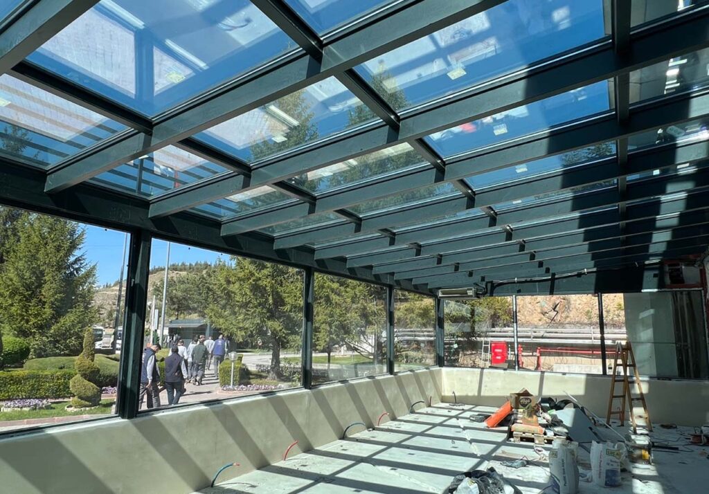 Fixed Glass Roof Pergola - Elegant Outdoor Roof Solutions 21 Lean-To-Aluminium-Glass-Roof-Fixed-Glass-Roof-Kitchen-Extension-UK