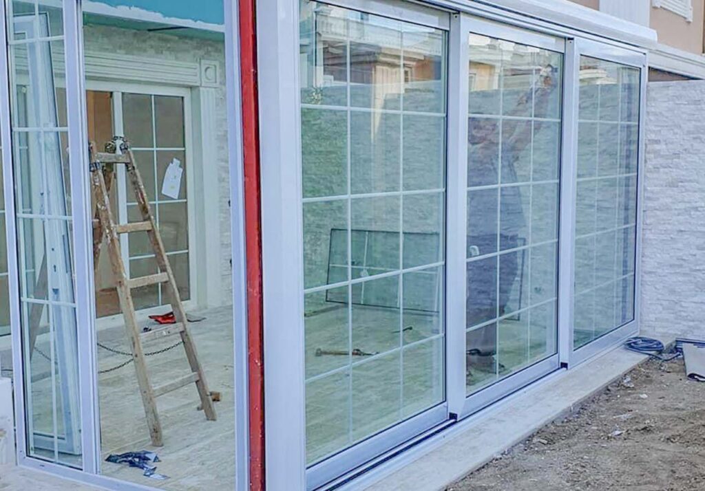 Aluminium Lift and Slide Patio and Veranda Doors Internal & External 12 Modern-Lift-And-Slide-Doors-UK