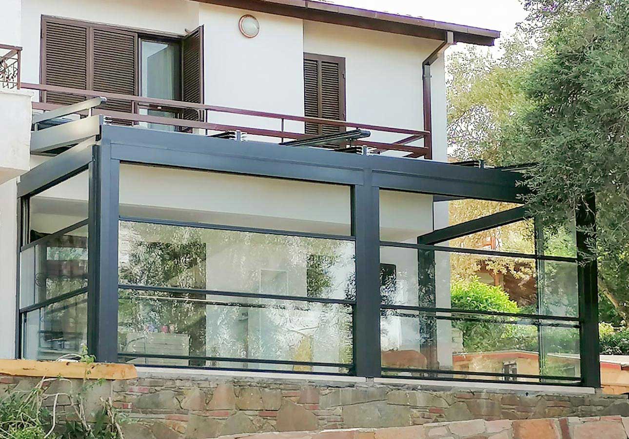 Pergola-with-Retractable-Glass-Roof-System-Veranda-patio-Slidining-Glass-Roof-UK