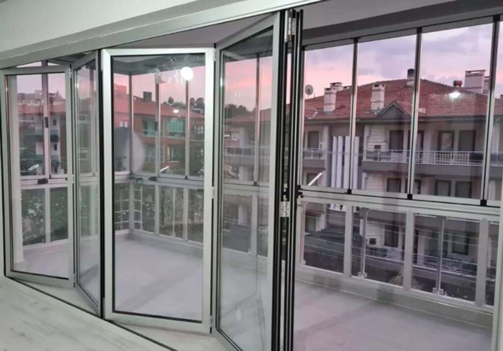 aluminium-folding-doors-external-UK