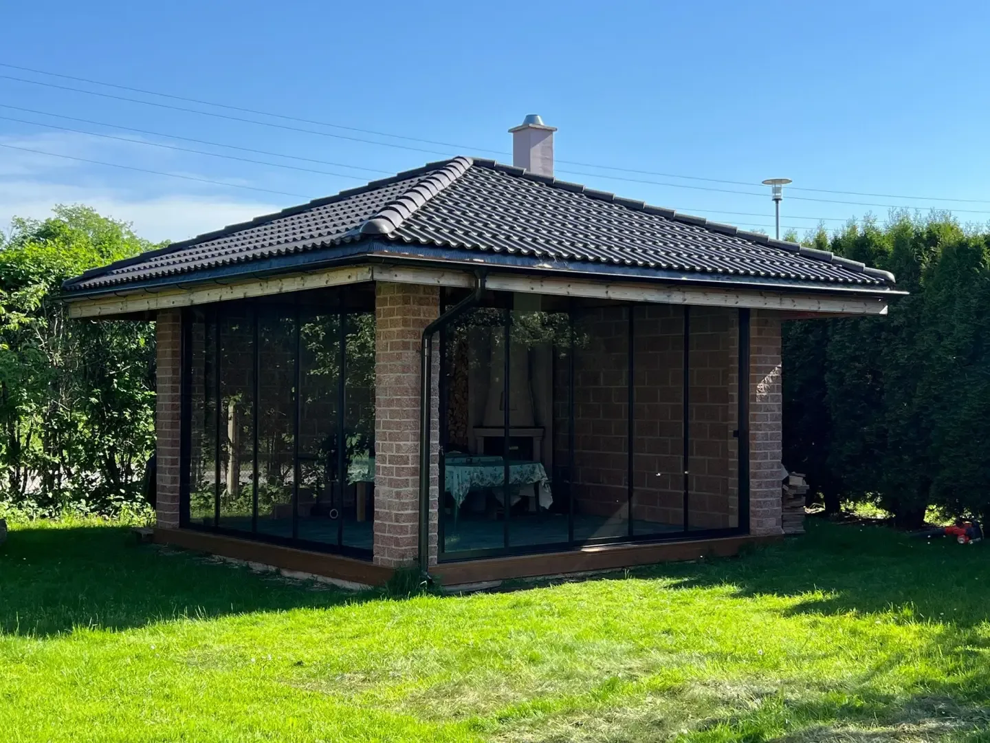 Zip screen blinds on a roof terrace